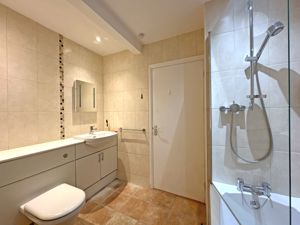 Photo 14- click for photo gallery